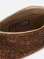 Pouch in rafia intrecciata marrone con logo ricamato