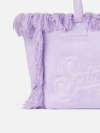 Borsa a spalla Vanity Terry lilla con logo in bassorilievo