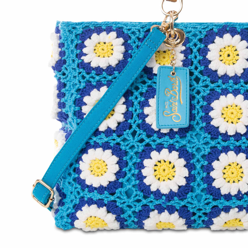 Borsa Victoria Crochet in crochet con fiori azzurri